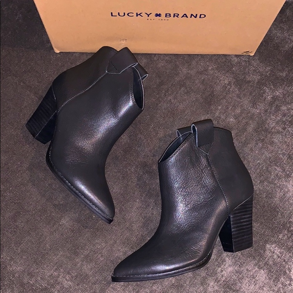 NWT LUCKY BRAND Booties